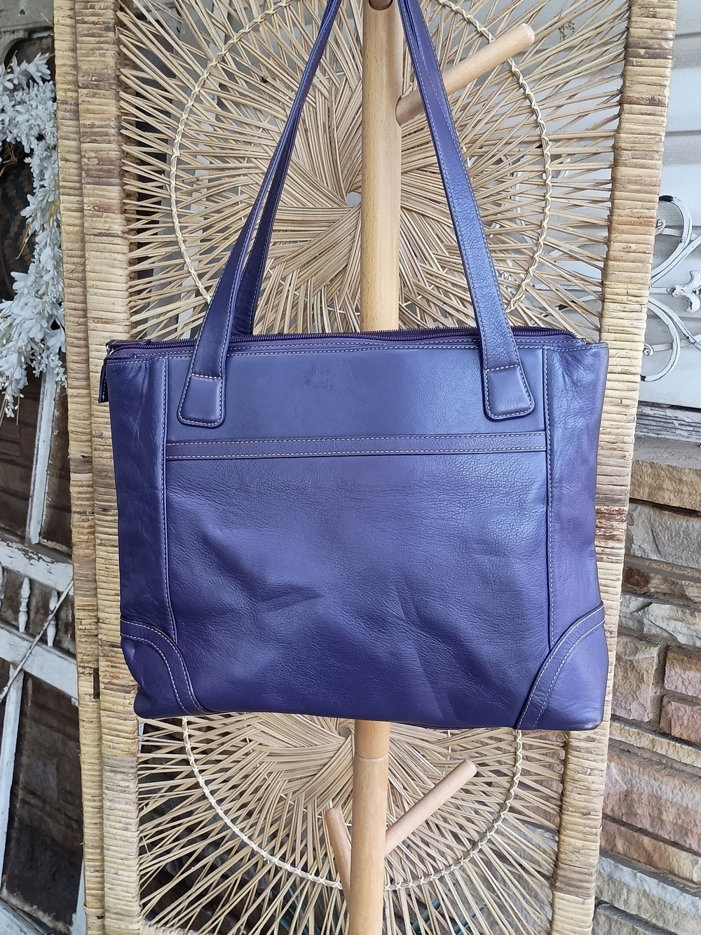 Levenger Purple Leather Shoulder Tote Purse - Picture 4 of 5